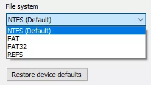 Windows 10: formatting of USB drive